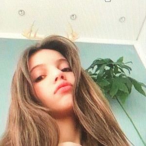 Meet your Posher, Suzanne